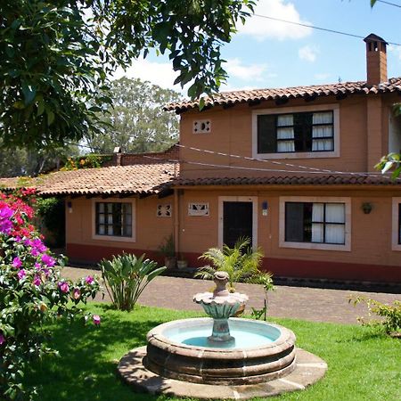 Villa Patzcuaro Garden Hotel Екстер'єр фото