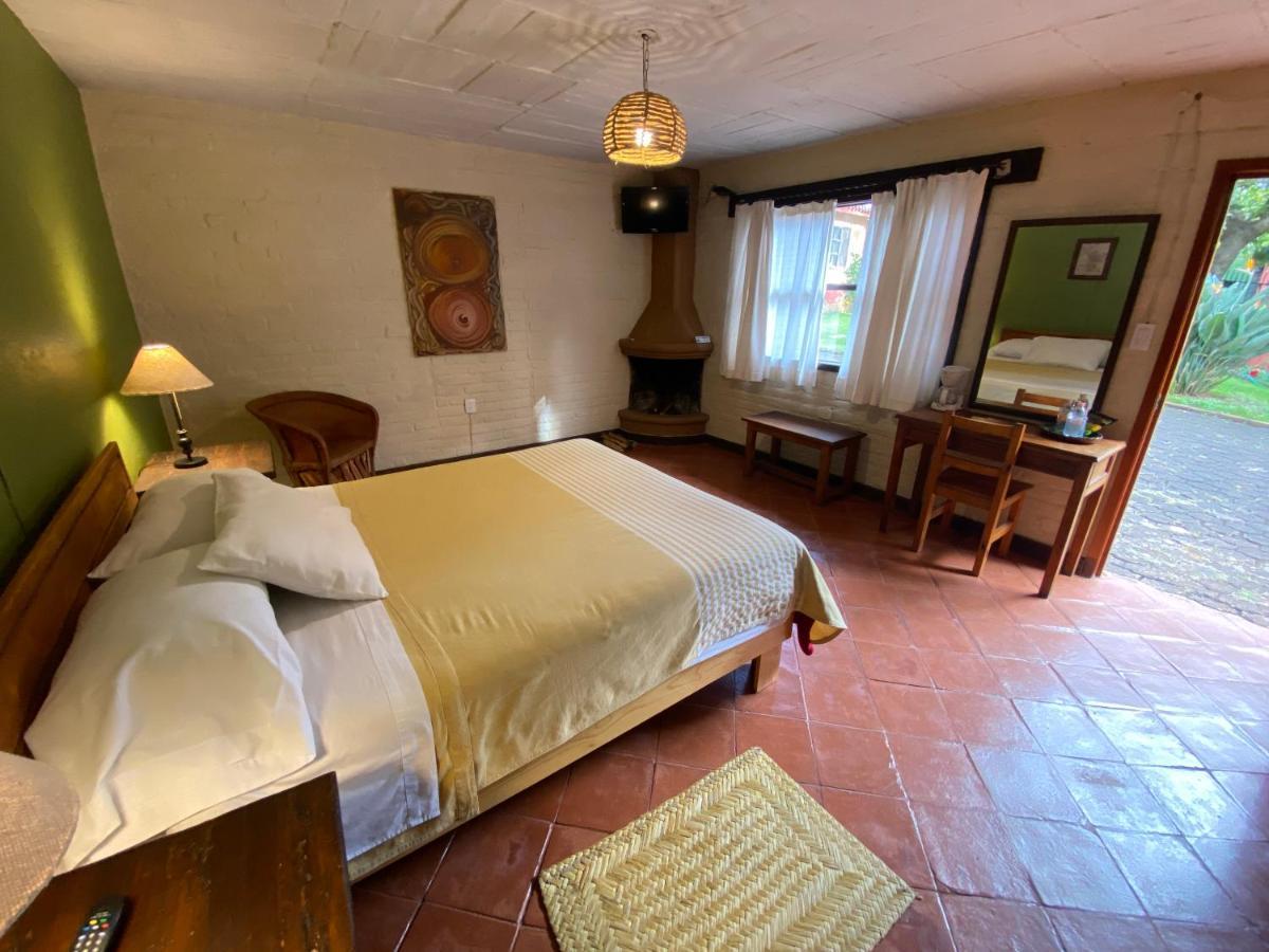 Villa Patzcuaro Garden Hotel Екстер'єр фото
