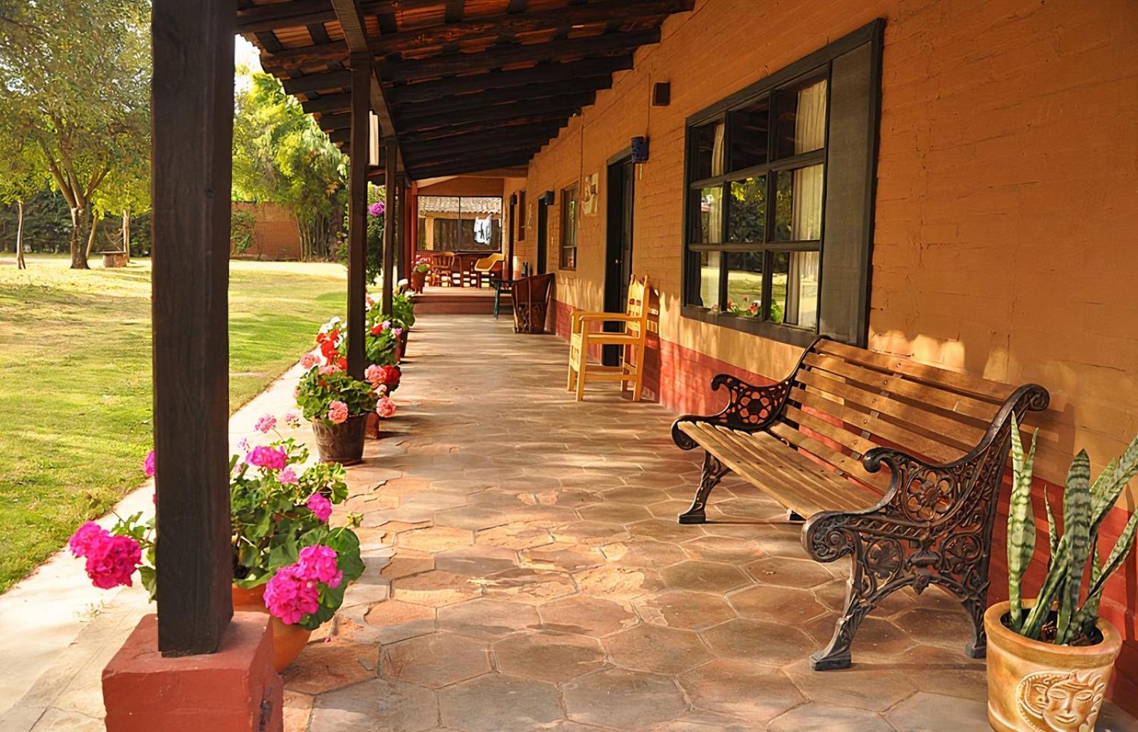 Villa Patzcuaro Garden Hotel Екстер'єр фото
